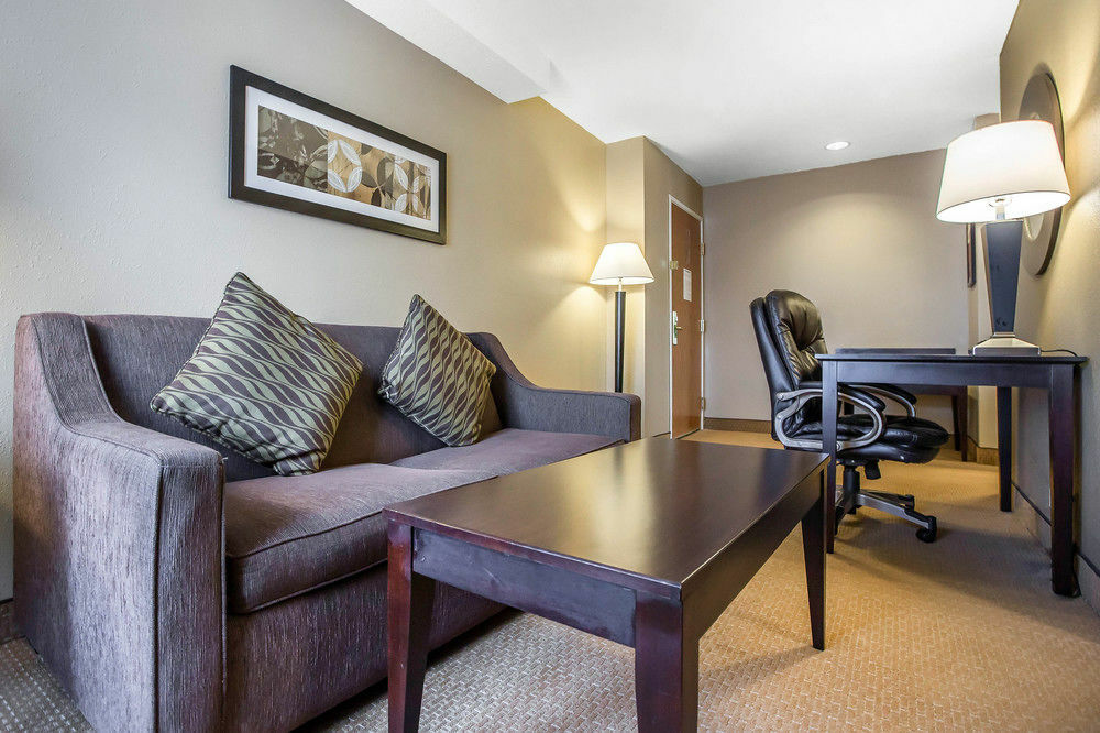 Comfort Inn & Suites Near Tinley Park Amphitheater Kültér fotó