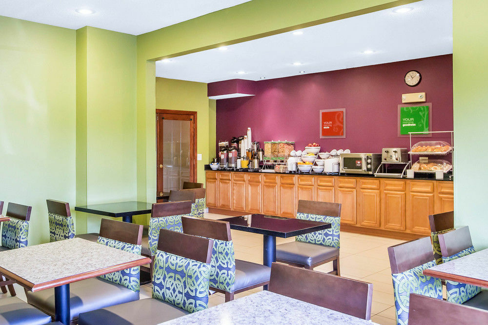 Comfort Inn & Suites Near Tinley Park Amphitheater Kültér fotó